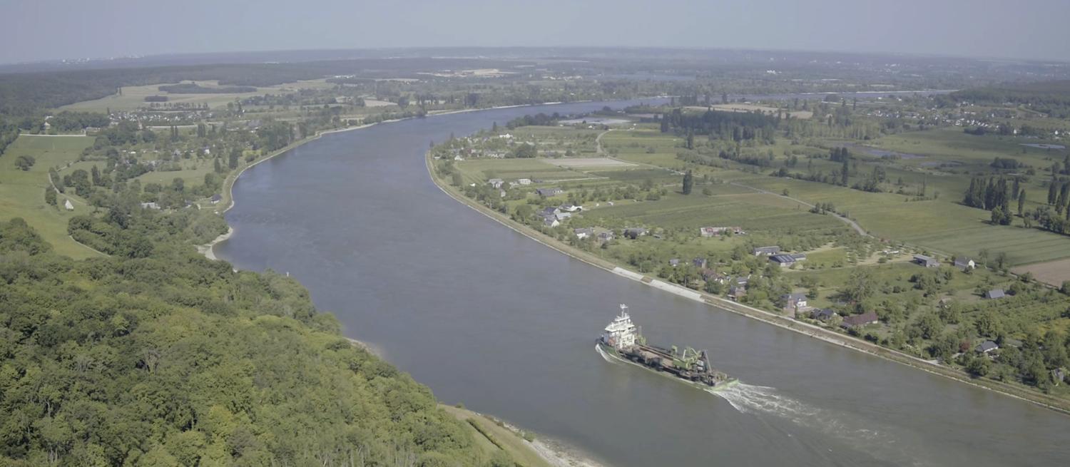 VIDÉO : TRANSPORT FLUVIAL POUR LES REMBLAIS !